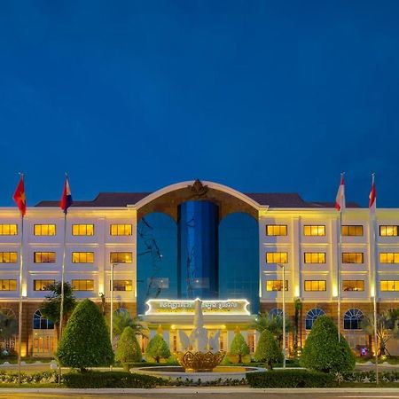 ดราก้อน รอยัล อังกอร์ Hotel เสียมราฐ ภายนอก รูปภาพ