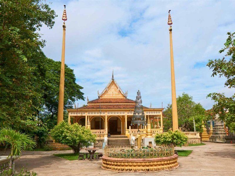 ดราก้อน รอยัล อังกอร์ Hotel เสียมราฐ ภายนอก รูปภาพ